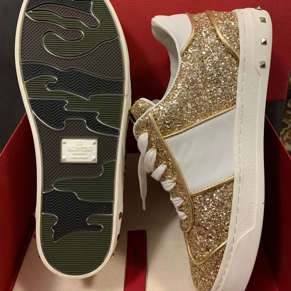 Valentino Rockstud Fly Crew Gold Glitter Sneakers - Picture 9 of 13
